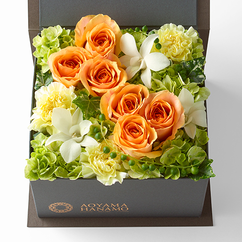 オレンジのバラを使ったボックスアレンジメント