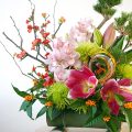 青山花茂のお正月アレンジメント
