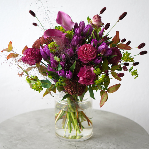 リンドウとカラー、トルコキキョウの花瓶花