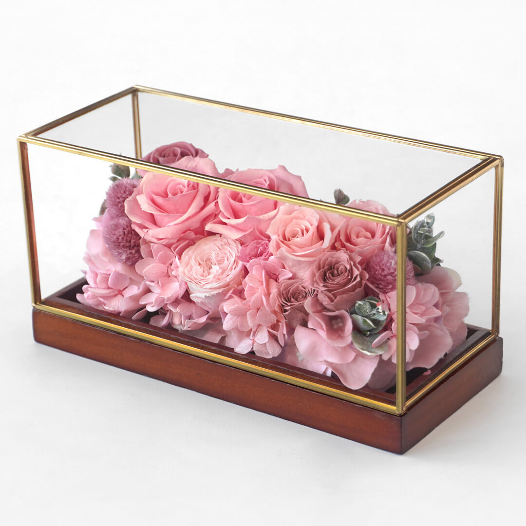 ピンクのバラやハイドランジアのプリザーブドフラワーボックス